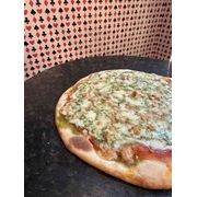 Tradicionais: 10- Katabuum (Al Pesto) - Pizza Grande (Ingredientes: Molho de Tomate, Molho Pesto, Mussarela)