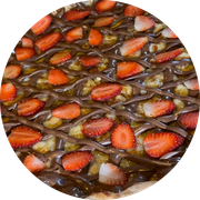 Doces: Chocolate C/ Morango - Pizza Grande (Ingredientes: Chocolate, Morango, Mussarela)