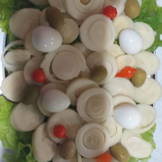 Saladas: Porção de Palmito - Grande (Ingredientes: Alface, Azeitonas, Ovo de Codorna, Palmito)