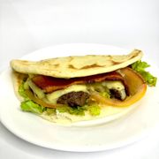 SANDUICHE ARTESANAL: MATUTO - SANDUICHES ARABE (Ingredientes: ALFACE, BACON 2 TIRAS, CARNE ARTESANAL 150g, MUSSARELA, TOMATE)