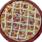 Especiais: À Moda da Casa - Pizza Média (Ingredientes: Bacon, Calabresa, Catupiry, Cebola, Molho, Muçarela, Orégano)