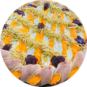Salgadas: BOLUCCIO 1 - Pizza Grande (Ingredientes: Batata Palha, Catupiry, Cheddar, Frango, Molho Barbecue)