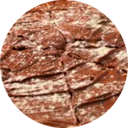 Doces Presidenciais: 107-Ninho Trufado - Pizza Grande Redonda (8 Fatia) (Ingredientes: Mussarela, Creme de Leite, Chocolate, Leite em Pó, Geleia de Morango)