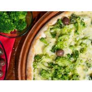 Promo 1: 06.Brócolis Com Mussarela - Pizza Grande (Ingredientes: Molho da Casa, Brócolis Refogado na Manteiga e Alho, Mussarela, Azeitona)