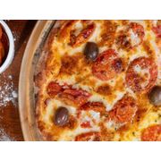 Especiais 3: 95.Peperoni Super - Pizza Grande (Ingredientes: Molho da Casa, Pepperoni, Mussarela, Tomate Seco, Ovo, Catupiry Original, Parmesão, Azeitona)