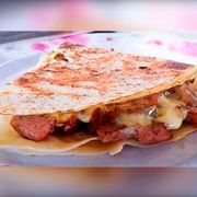 Crepes: Crepe 04 - Crepe (Ingredientes: Mussarela, Calabresa, Catupiry, Orégano)