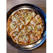 Tradicionais: Napolitana - Pizza Grande (Ingredientes: Molho, Mussarela, Orégano, Parmesão, Tomate)