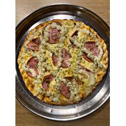 Especiais: 4 Queijos C/ Lombo - Pizza Grande (Ingredientes: Catupiry, Lombo, Molho, Mussarela, Orégano, Parmesão, Provolone)