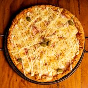 Salgadas: 10-Lombinho - Pizza Grande (Ingredientes: Azeitonas, Cebola, Creme de Leite, Lombinho, Molho de Tomate, Mussarela)