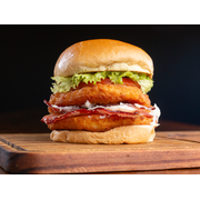 Hambúrguer Artesanal: Chicken - Hambúrguer Artesanal (Ingredientes: Bacon, Catupiry original, Hambúrguer de Frango, Maionese, Pão tipo brioche, Salada)