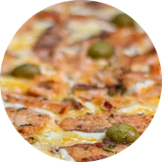 Especiais 4: 105.Salmão - Pizza Grande (Ingredientes: Molho da Casa, Salmão, Mussarela, Cream Cheese, Azeitona)