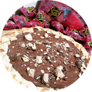 Doces: Sonho de Valsa - Pizza Grande (Ingredientes: Chocolate ao Leite, Sonho de Valsa)