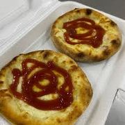Esfihas Doces: Esfiha doce de Romeu & Julieta - Deliciosa esfiha doce contendo Mussarela e goiabada