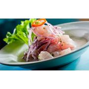 Entradas: Ceviche - Salmão, peixe branco, atum, cebolinha, molho especial e pimenta
