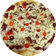 Premium: Nordestina - Pizza Grande (Ingredientes: Molho, Mussarela, Carne Seca, Requeijão, Pimenta Biquinho, Alho Frito)