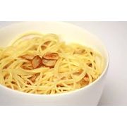 Massas: Espaguete ao Alho e Óleo - Massas (Ingredientes: Alho e Óleo)