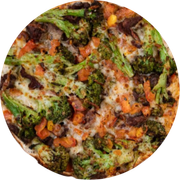 Tradicionais: ALCATRA DA CASA - Pizza PEQUENA 25 cm /4 Fatias (Ingredientes: Alcatra, Brócolis, Molho de Tomate, Mussarela, Orégano, Tomate Picado)