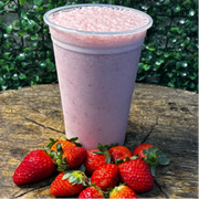 Vitamina Morango c/ L. em Pó: Vitamina de Morango e Leite em Pó 700ml - Vitamina (Ingredientes: Fruta: Morango, Leite em Pó)