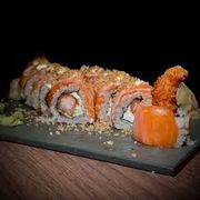 Uramakis: uramaki camarão especial8 unidades - arroz , crean cheese , camarao empanado , gergelim moido , salmao flambado