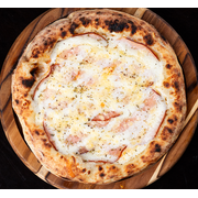 Especiais: Catuperu - Pizza Família (Ingredientes: Catupiry, Massa de Longa Fermentação, Molho da Casa, Mussarela, Orégano, Peito de Peru)