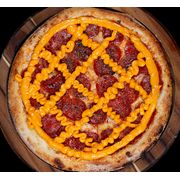 Especiais: Pepperoni c/ Cheddar - Pizza Família (Ingredientes: Cheddar, Massa de Longa Fermentação, Molho da Casa, Mussarela, Orégano, Pepperoni)