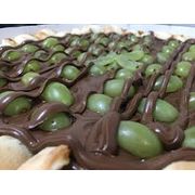 Doce Gourmet: Uva Verde - Pizza Gigante (Ingredientes: Creme de Leite, Mussarela, Chocolate ao Leite, Uva Verde, Leite Condensado)