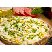 Tradicionais: A Brasileira - Pizza Gigante (Ingredientes: Molho de Tomate, Mussarela, Milho, Ervilha, Palmito, Catupiry, Orégano)