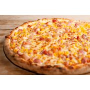 Tradicionais: Frango c/ Bacon - Pizza Gigante (Ingredientes: Molho, Mussarela, Frango, Milho, Bacon, Orégano)