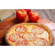 Tradicionais: Napolitana - Pizza Gigante (Ingredientes: Molho de Tomate, Mussarela, Rodelas de tomate, Parmesão, Orégano)