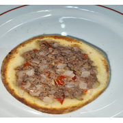 Esfihas Tradicionais: Carne - Esfiha (Ingredientes: Carne, Cebola Picada, Tomate Picado)