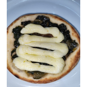 Esfihas Especiais: Escarola Com Requeijão Cremoso - Esfiha (Ingredientes: Escarola, Requeijão Cremoso)