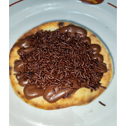 Esfihas Doces: Brigadeiro - Esfiha (Ingredientes: Chocolate ao Leite, Creme de Leite, Granulado)