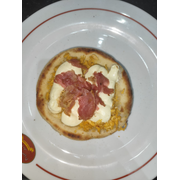Esfihas Especiais: Frango Com Cream Cheese - Esfiha (Ingredientes: Bacon, Frango Desfiado, Riscos de Cream Cheese)