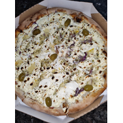 Tradicionais: Lombo Gold - Pizza Grande (Ingredientes: Azeitona Verde, Cebola Roxa, Lombo Canadense, Molho de Tomate, Orégano, Pouca Mussarela, Riscos de Cream Cheese)