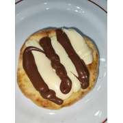 Esfihas Doces: Mista - Esfiha (Ingredientes: Chocolate ao Leite, Chocolate Branco)
