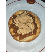 Esfihas Doces: Paçoca - Esfiha (Ingredientes: Creme de Leite, Doce de Leite, Paçoca)