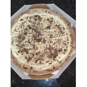 Doces: Ouro Branco - Pizza Grande (Ingredientes: Chocolate Branco, Creme de Leite, Pedaços de Ouro Branco)