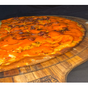 Pizzas Salgadas: 14-Carioca - Pizza Grande (Ingredientes: Azeitona, Bacon, Cheddar, Frango, Molho de Tomate, Orégano)