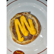 Esfihas Tradicionais: Carne Com Cheddar - Esfiha (Ingredientes: Carne, Cebola Picada, Cheddar, Tomate Picado)