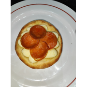 Esfihas Especiais: Peperone Com Requeijão Cremoso - Esfiha (Ingredientes: Peperone, Requeijão Cremoso)