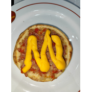 Esfihas Tradicionais: Calabresa Com Cheddar - Esfiha (Ingredientes: Calabresa Moída, Cebola Picada, Cheddar, Tomate Picado)