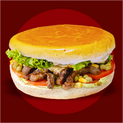 Xis: Xis Estrela - Xis (Ingredientes: Pão, Hambúrguer Bovino, Ovo, Presunto, Muçarela, Ketchup, Mostarda, Maionese Verde)