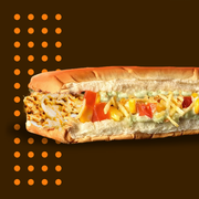 Hotdog: Hotdog brood Frango - Hotdog (Ingredientes: Frango Desfiado, Pão, Molho hotdog brood, Tomate, Muçarela, ketchup, Mostarda, Batata Palha, Maionese Verde)