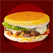 Xis: Xis Coração - Xis (Ingredientes: Pão, Alface, Tomate, Milho, Coração de Frango, Ovo, Presunto, Muçarela, Ketchup, Mostarda, Maionese Verde)