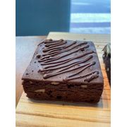Petit Gateau: Brownie de doce de leite - Brownie de chocolate com amêndoas
