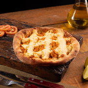 Salgadas: Frango Com Catupiry - Esfiha Salgada (Ingredientes: Frango Desfiado, Catupiry)