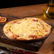 Salgadas: Portuguesa - Esfiha Salgada (Ingredientes: Presunto, Ovo, Mussarela)