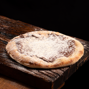 Doces: Nutella Leite Ninho - Esfiha Doce (Ingredientes: Nutella, Leite em Pó)