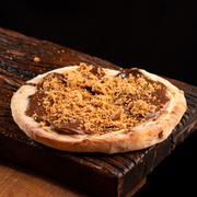 Doces: Nutella Paçoca - Esfiha Doce (Ingredientes: Nutella, Paçoca)