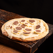 Doces: Ouro Branco Chocolate Branco - Esfiha Doce (Ingredientes: Chocolate Branco, Ouro Branco)